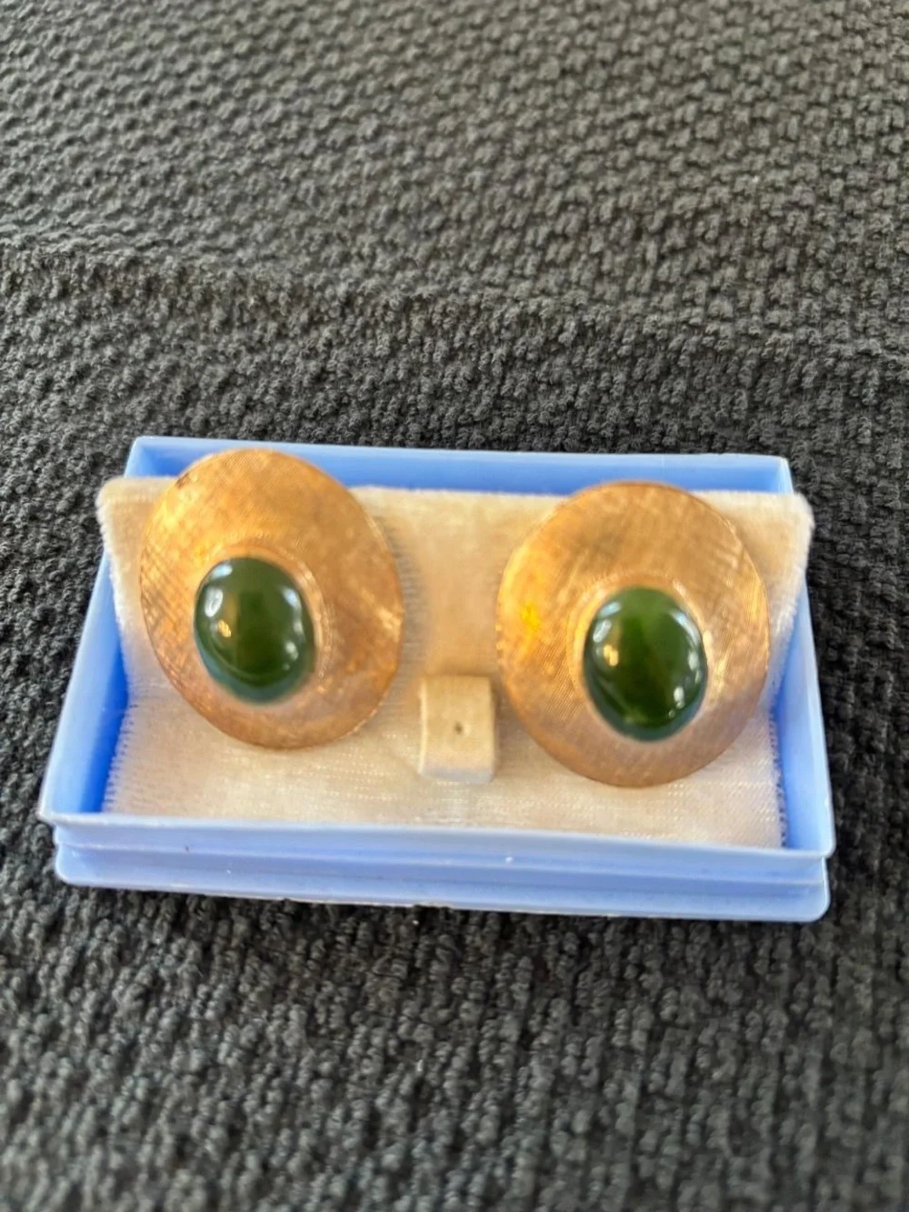 Vintage Mid-Century Brushed Gold Tone Oval Cufflinks Green Cabochon Stone